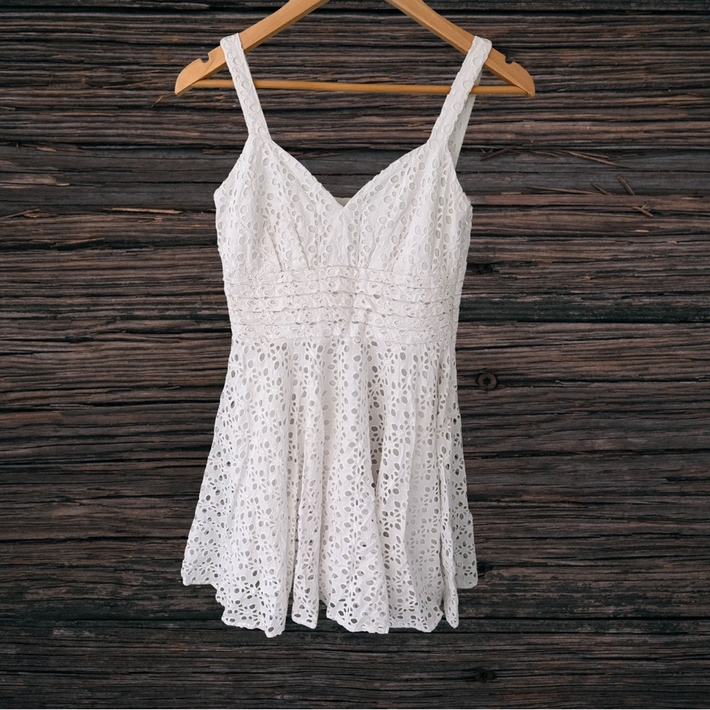 BB Dakota White Eyelet Mini Dress Size 4